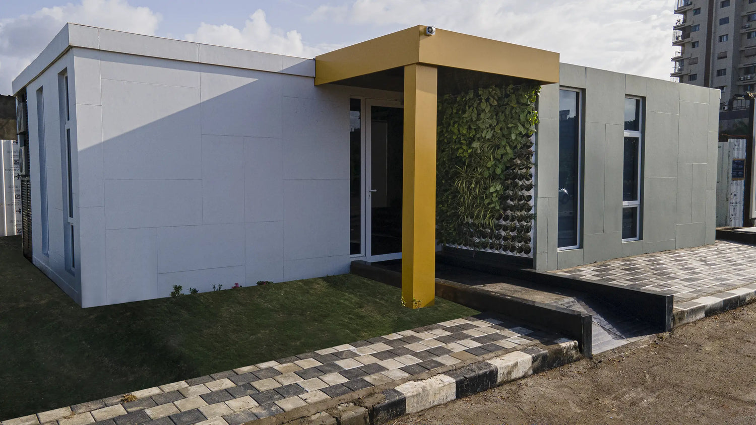 hive-site-office-800-sq-ft